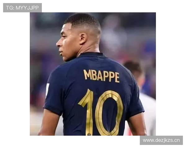 姆巴佩为何不应仅被定义为速度型前锋:他如何展现战术价值 姆巴佩为何不应仅被定义为速度型前锋:他如何展现战术价值