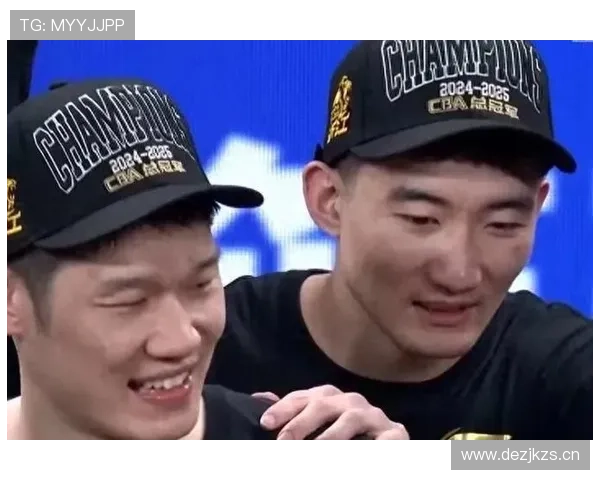 孙铭徽训练完直接打车去夜店？